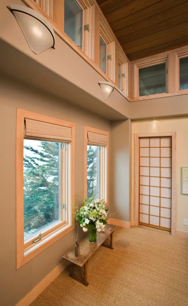 Davenport Landing Foyer